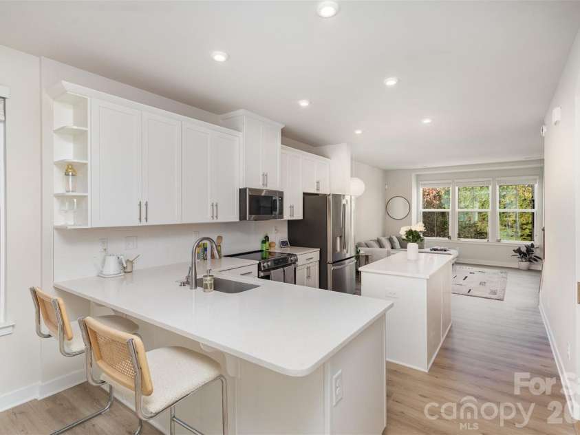 144 Millsbee Lane, Charlotte, NC 28205.  MLS# CAR4345179, YatesRealty ID 7535. 
