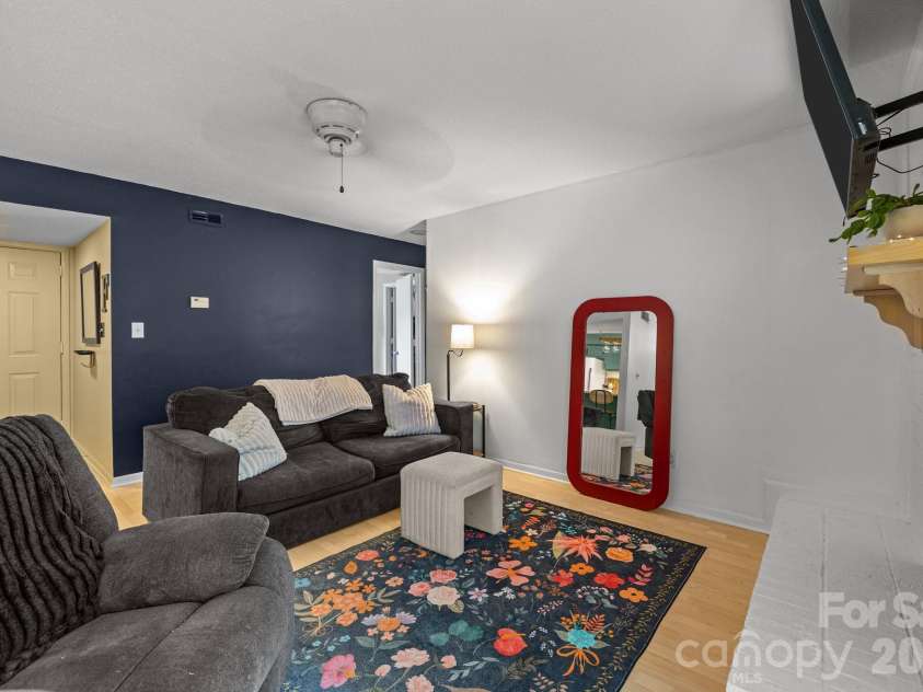 11069 Cedar View Road, Charlotte, NC 28226.  MLS# CAR4345700, YatesRealty ID 7536. 