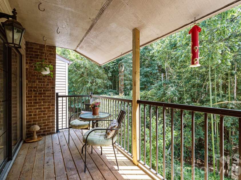 11069 Cedar View Road, Charlotte, NC 28226.  MLS# CAR4345700, YatesRealty ID 7536. 