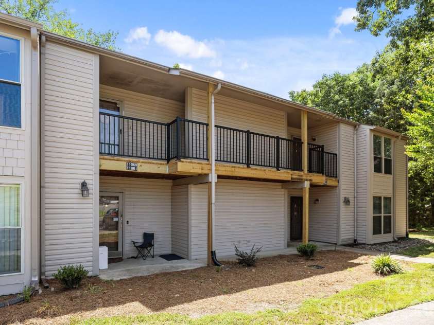 11069 Cedar View Road, Charlotte, NC 28226.  MLS# CAR4345700, YatesRealty ID 7536. 