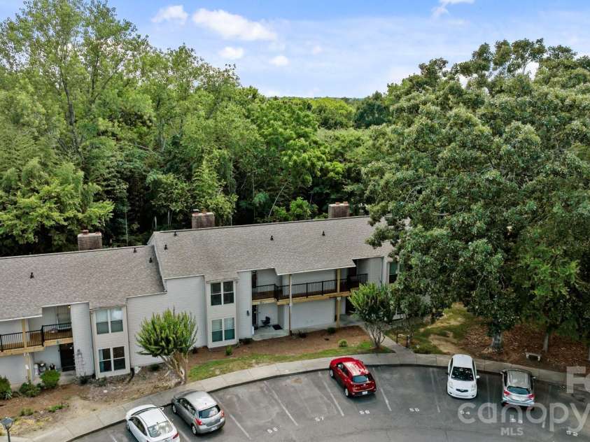 11069 Cedar View Road, Charlotte, NC 28226.  MLS# CAR4345700, YatesRealty ID 7536. 