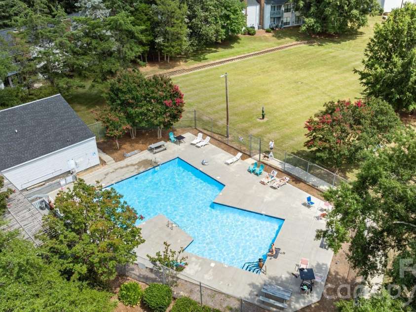 11069 Cedar View Road, Charlotte, NC 28226.  MLS# CAR4345700, YatesRealty ID 7536. 