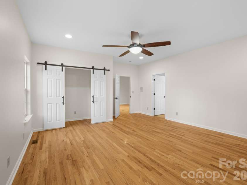 166 Jay Bird Drive, Sylva, NC 28779.  MLS# CAR4289946, YatesRealty ID 7537. 