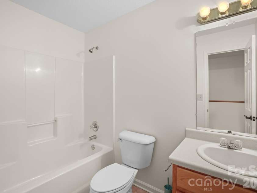 166 Jay Bird Drive, Sylva, NC 28779.  MLS# CAR4289946, YatesRealty ID 7537. 