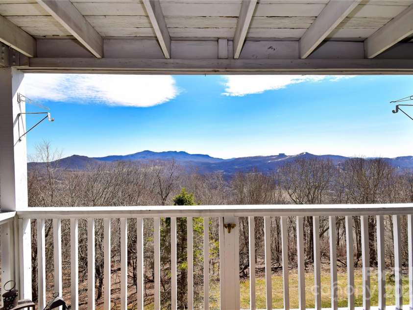 510 Elderberry Ridge Road, Banner Elk, NC 28604.  MLS# CAR4203509, YatesRealty ID 754. 