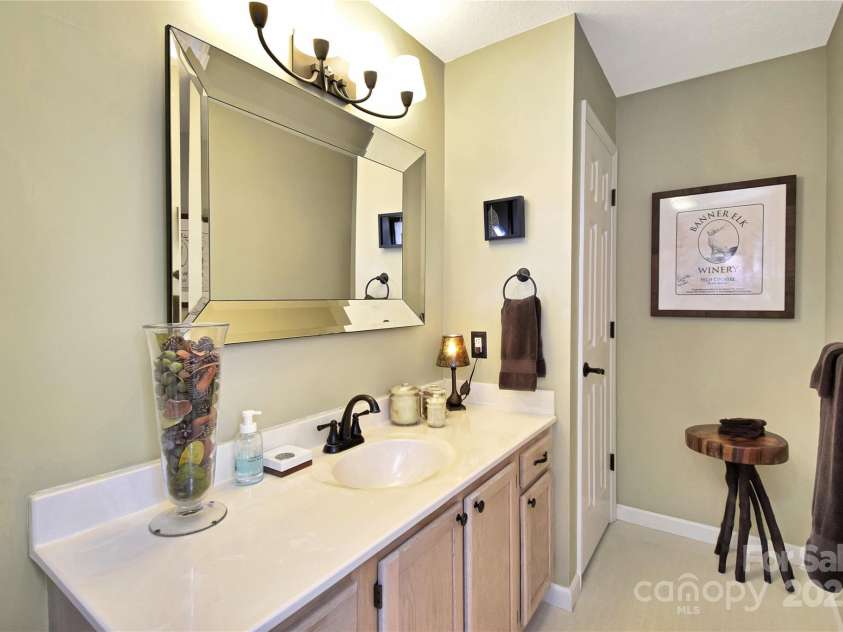 510 Elderberry Ridge Road, Banner Elk, NC 28604.  MLS# CAR4203509, YatesRealty ID 754. 