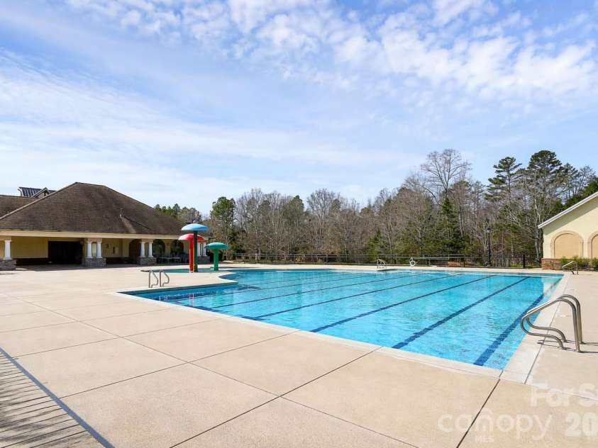 1818 Sutter Creek Drive, Waxhaw, NC 28173.  MLS# CAR4359258, YatesRealty ID 7541. Neighborhood Pool