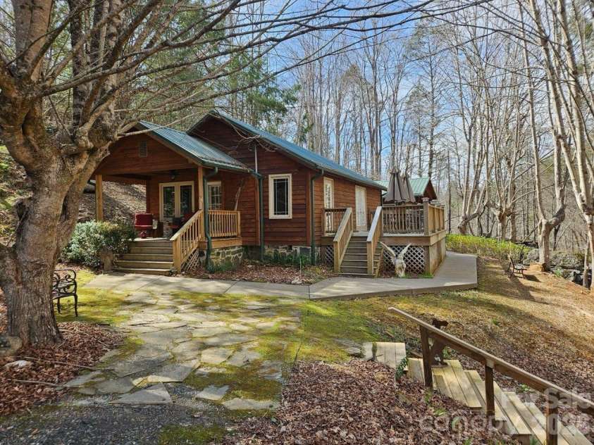 324 Marble Mine Road, Bakersville, NC 28705.  MLS# CAR4237907, YatesRealty ID 7542. 
