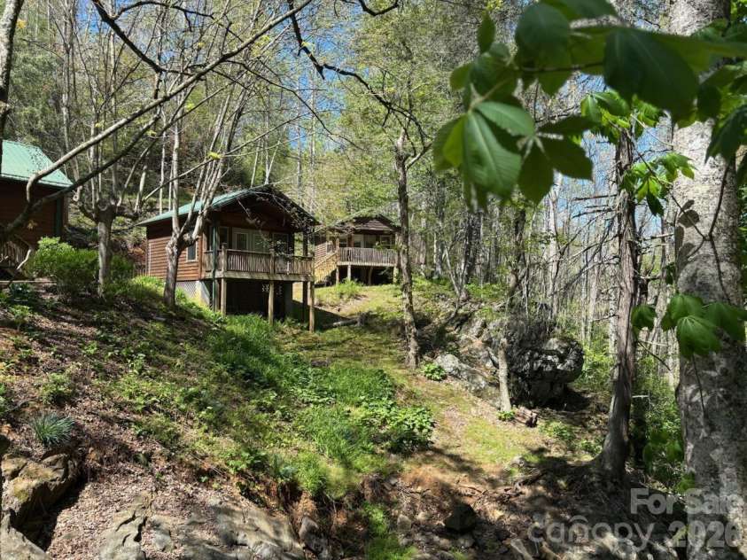 324 Marble Mine Road, Bakersville, NC 28705.  MLS# CAR4237907, YatesRealty ID 7542. 