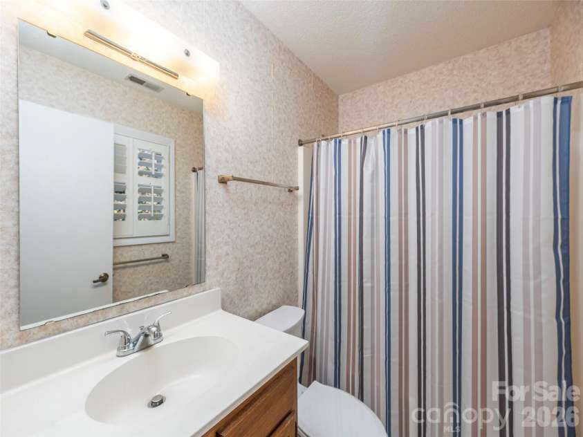 187 Tri Vista Drive, Lake Junaluska, NC 28745.  MLS# CAR4314558, YatesRealty ID 7543. 