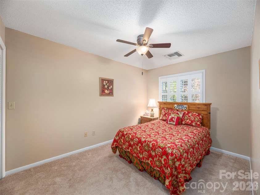 187 Tri Vista Drive, Lake Junaluska, NC 28745.  MLS# CAR4314558, YatesRealty ID 7543. 