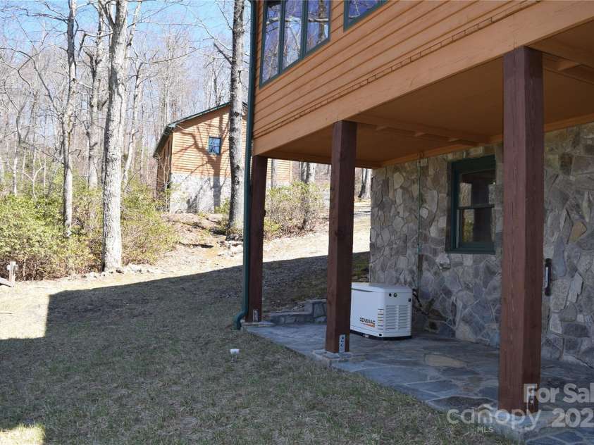 621 Firetower Road, Spruce Pine, NC 28777.  MLS# CAR4239673, YatesRealty ID 7544. 