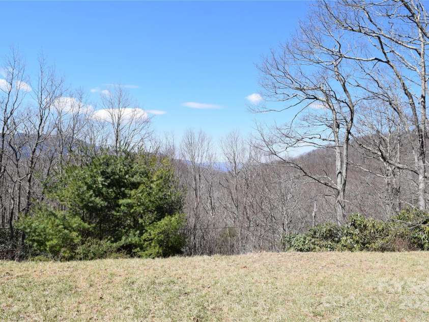 621 Firetower Road, Spruce Pine, NC 28777.  MLS# CAR4239673, YatesRealty ID 7544. 