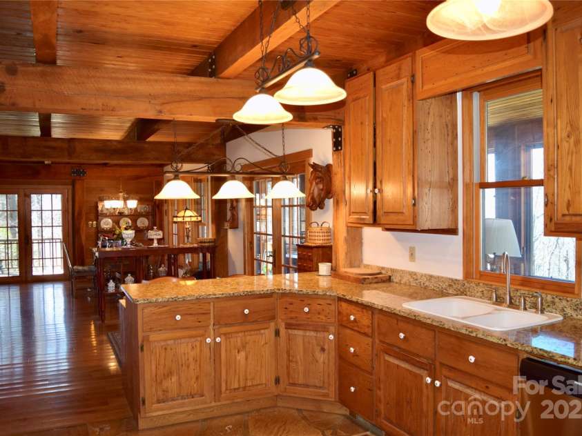 621 Firetower Road, Spruce Pine, NC 28777.  MLS# CAR4239673, YatesRealty ID 7544. 