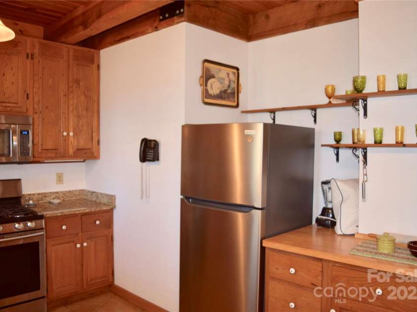 621 Firetower Road, Spruce Pine, NC 28777.  MLS# CAR4239673, YatesRealty ID 7544. 