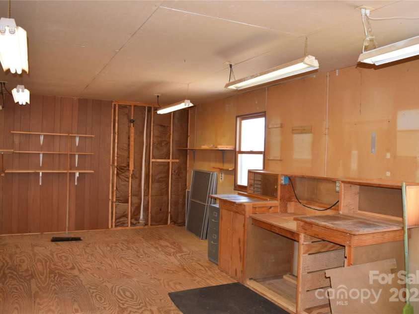 621 Firetower Road, Spruce Pine, NC 28777.  MLS# CAR4239673, YatesRealty ID 7544. Workshop