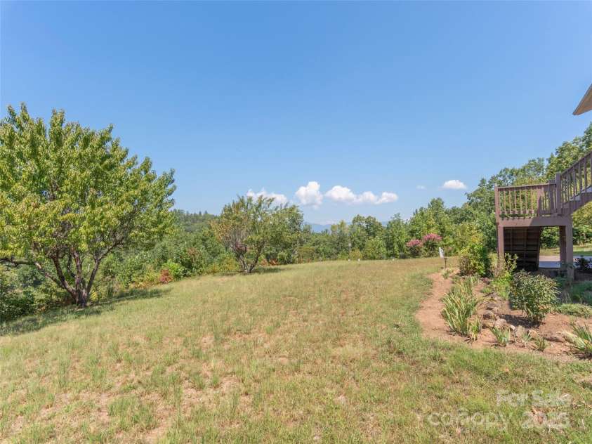 1120 Jacobs Branch Road, Franklin, NC 28734.  MLS# CAR4176894, YatesRealty ID 7545. Frontyard