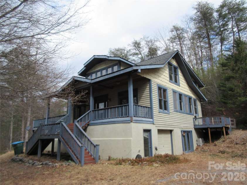 373 Shumont Road, Black Mountain, NC 28711.  MLS# CAR4357624, YatesRealty ID 7546. 