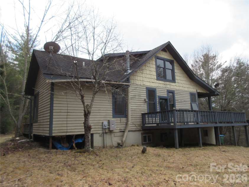 373 Shumont Road, Black Mountain, NC 28711.  MLS# CAR4357624, YatesRealty ID 7546. 