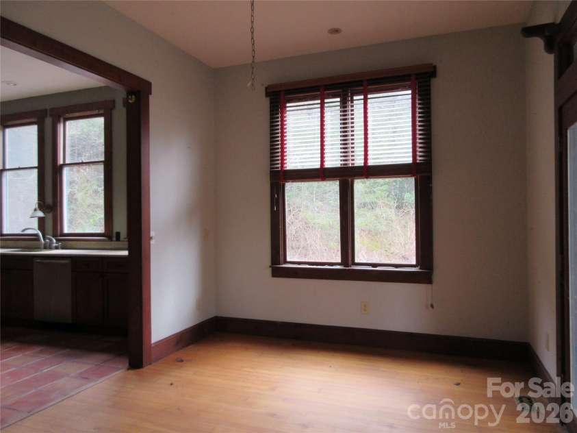373 Shumont Road, Black Mountain, NC 28711.  MLS# CAR4357624, YatesRealty ID 7546. 