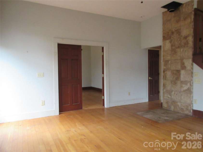 373 Shumont Road, Black Mountain, NC 28711.  MLS# CAR4357624, YatesRealty ID 7546. 