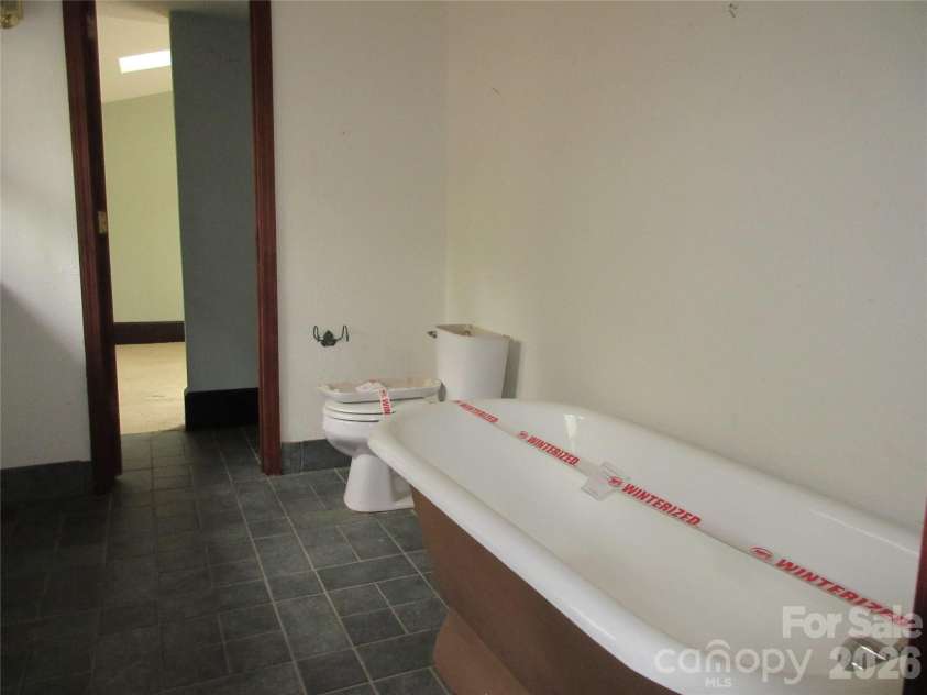 373 Shumont Road, Black Mountain, NC 28711.  MLS# CAR4357624, YatesRealty ID 7546. 
