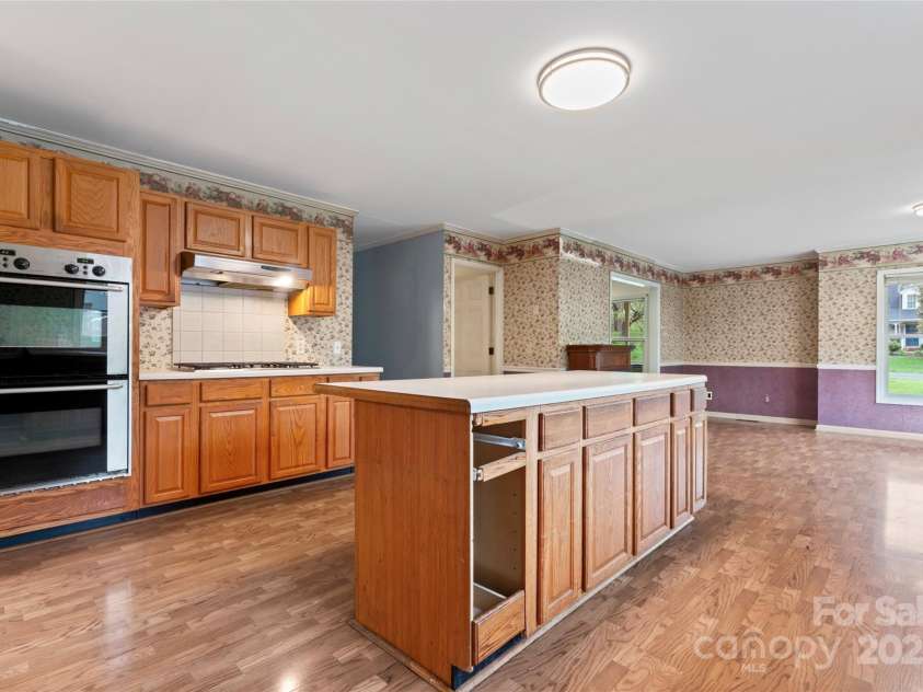 109 Windmill Road, Salisbury, NC 28147.  MLS# CAR4243556, YatesRealty ID 7547. 