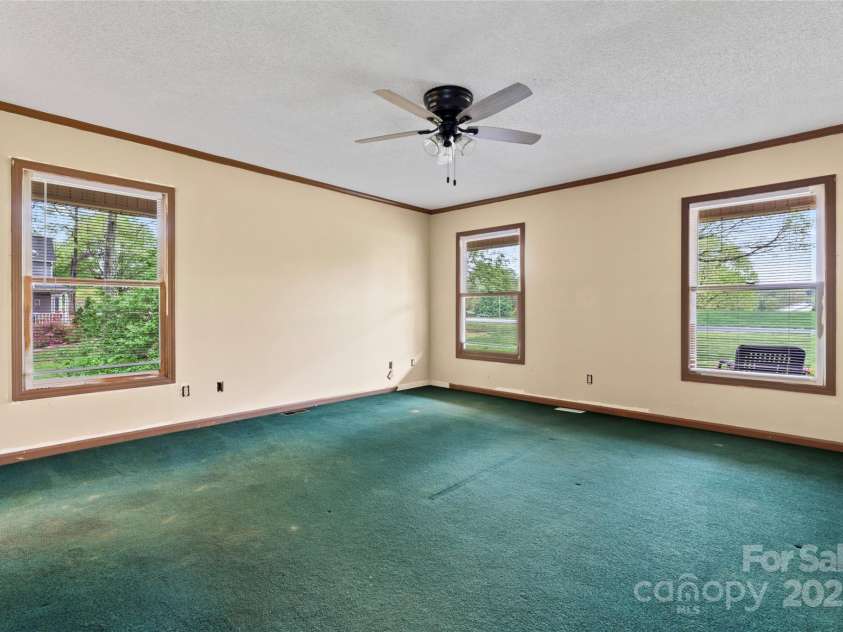 109 Windmill Road, Salisbury, NC 28147.  MLS# CAR4243556, YatesRealty ID 7547. 