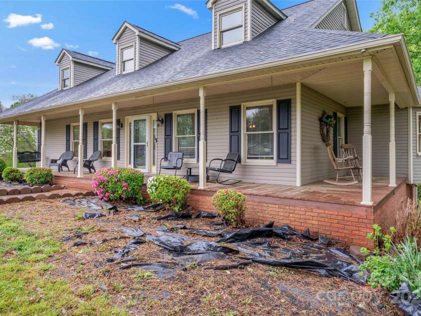 109 Windmill Road, Salisbury, NC 28147.  MLS# CAR4243556, YatesRealty ID 7547. 