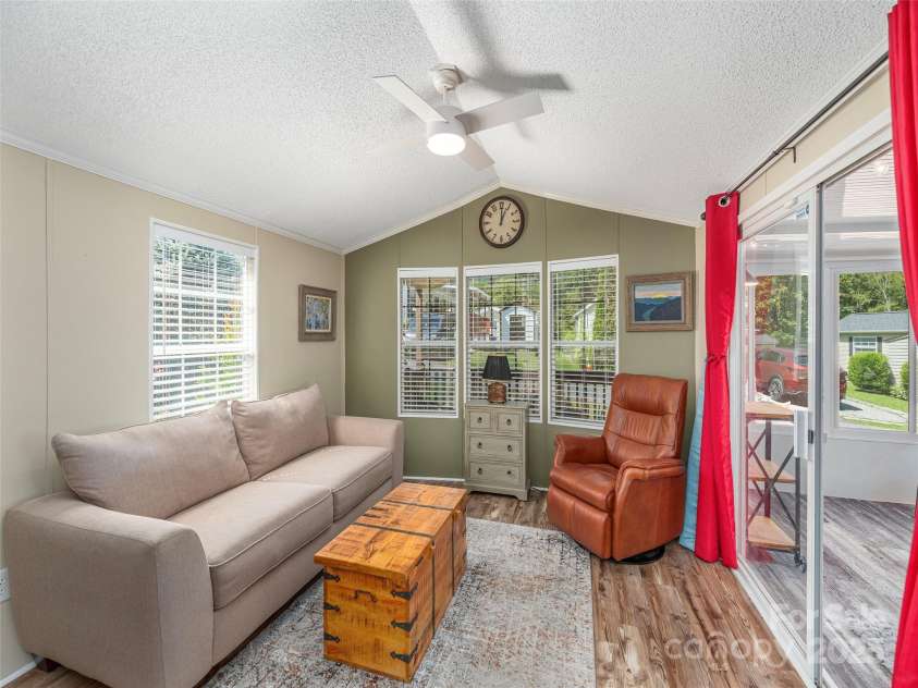 10 Valentine Drive, Maggie Valley, NC 28751.  MLS# CAR4297288, YatesRealty ID 7548. 