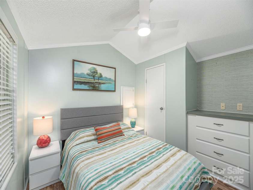 10 Valentine Drive, Maggie Valley, NC 28751.  MLS# CAR4297288, YatesRealty ID 7548. 