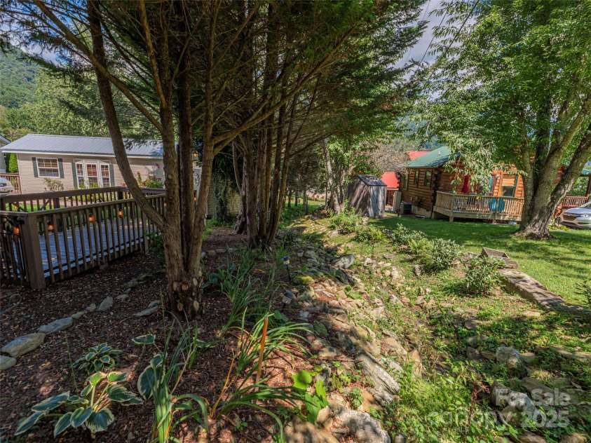 10 Valentine Drive, Maggie Valley, NC 28751.  MLS# CAR4297288, YatesRealty ID 7548. 