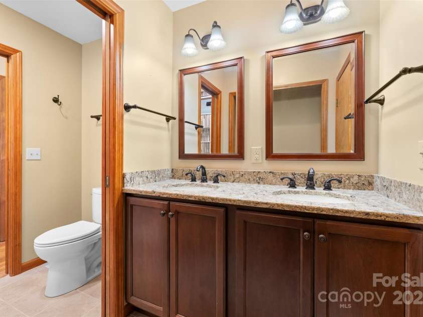 1 Sleepy Hollow Drive, Maggie Valley, NC 28751.  MLS# CAR4244763, YatesRealty ID 7549. 