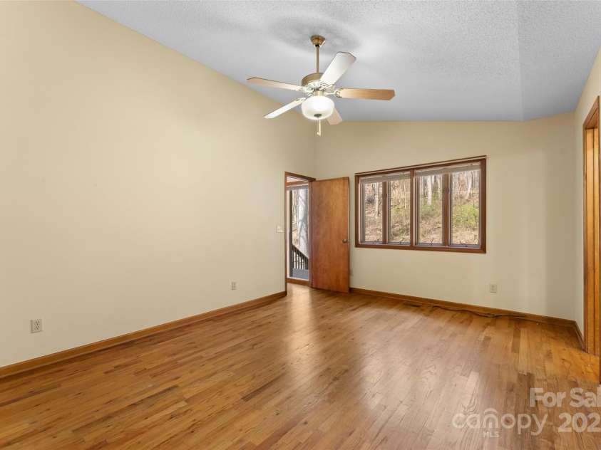 1 Sleepy Hollow Drive, Maggie Valley, NC 28751.  MLS# CAR4244763, YatesRealty ID 7549. 
