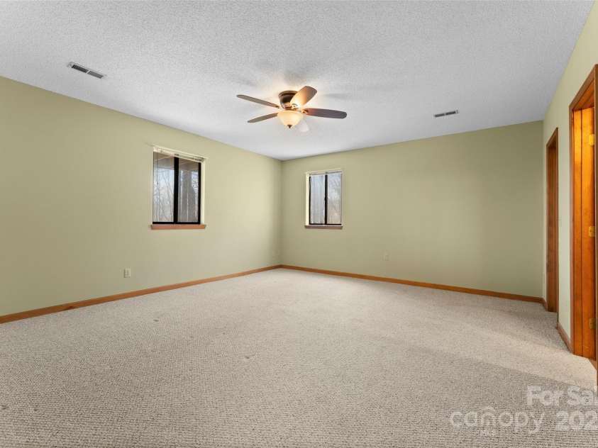 1 Sleepy Hollow Drive, Maggie Valley, NC 28751.  MLS# CAR4244763, YatesRealty ID 7549. 