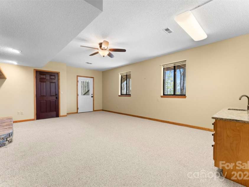 1 Sleepy Hollow Drive, Maggie Valley, NC 28751.  MLS# CAR4244763, YatesRealty ID 7549. 