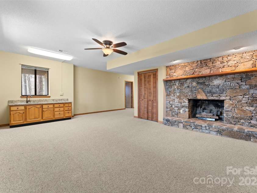 1 Sleepy Hollow Drive, Maggie Valley, NC 28751.  MLS# CAR4244763, YatesRealty ID 7549. 