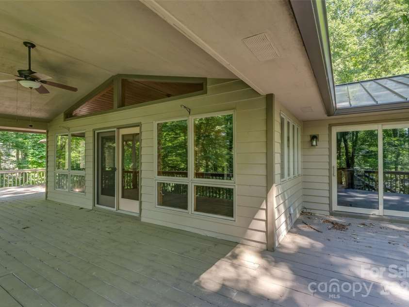 1 Sleepy Hollow Drive, Maggie Valley, NC 28751.  MLS# CAR4244763, YatesRealty ID 7549. 