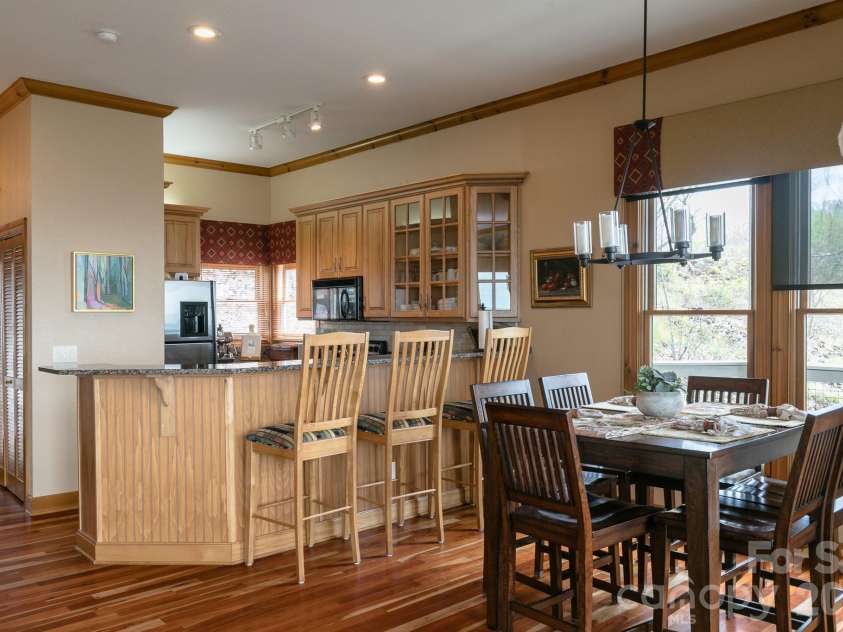 140 Slickrock Road, Burnsville, NC 28714.  MLS# CAR4255656, YatesRealty ID 7549. 