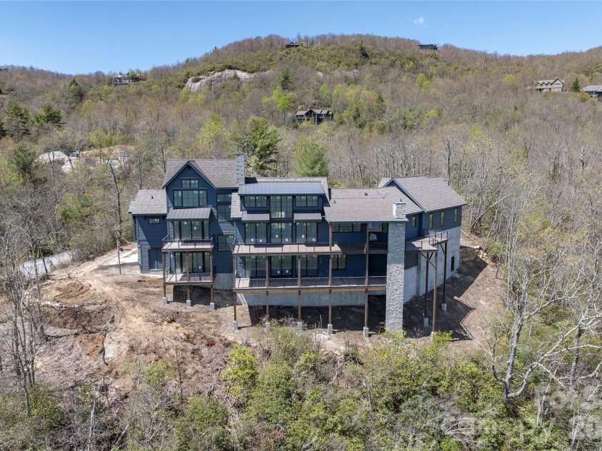 341 Mills Creek Point, Lake Toxaway, NC 28747.  MLS# CAR4286534, YatesRealty ID 755. 
