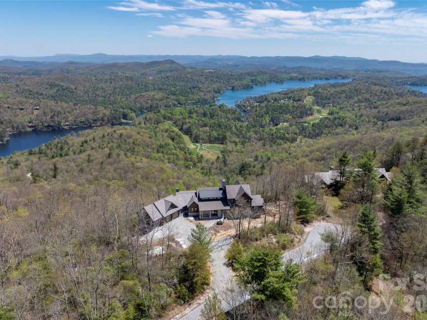 341 Mills Creek Point, Lake Toxaway, NC 28747.  MLS# CAR4286534, YatesRealty ID 755. 