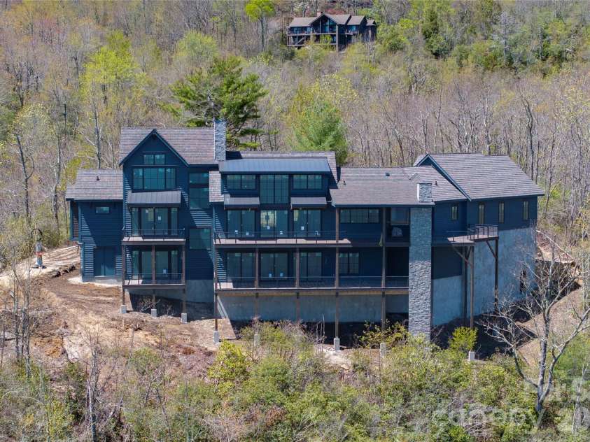 341 Mills Creek Point, Lake Toxaway, NC 28747.  MLS# CAR4286534, YatesRealty ID 755. 