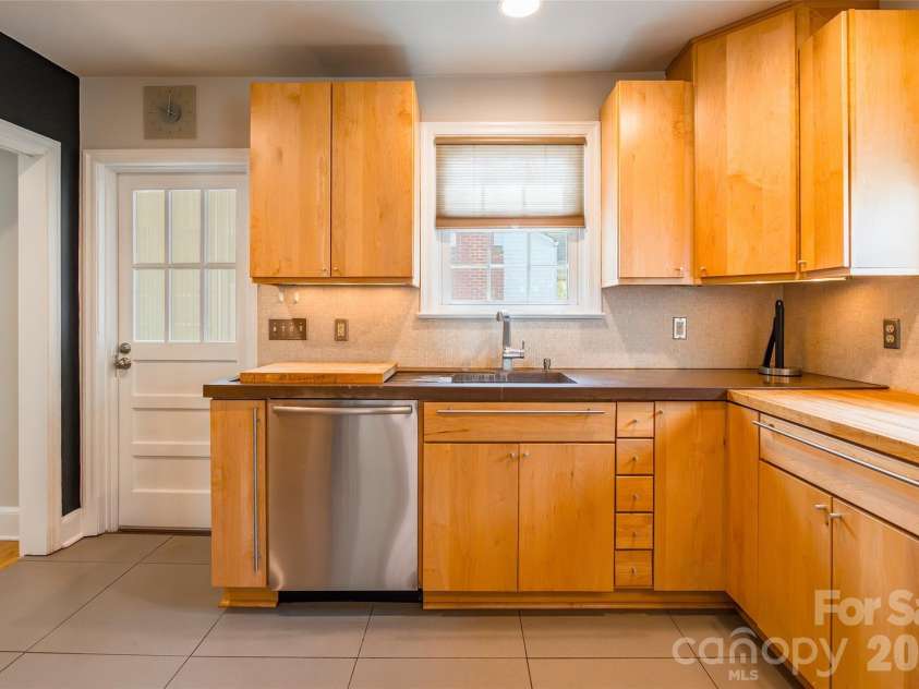 534 Ascot Ridge Road, Rock Hill, SC 29730.  MLS# CAR4362053, YatesRealty ID 7550. 