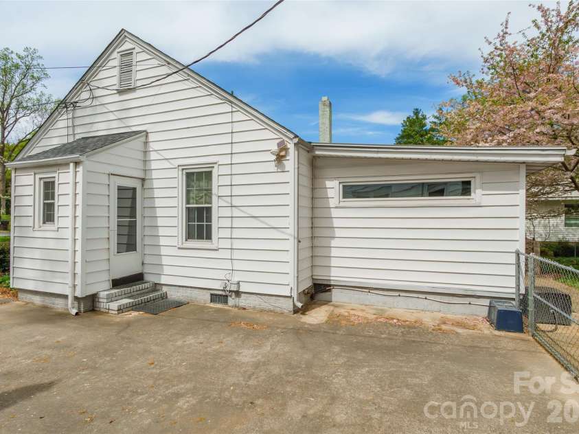 534 Ascot Ridge Road, Rock Hill, SC 29730.  MLS# CAR4362053, YatesRealty ID 7550. 