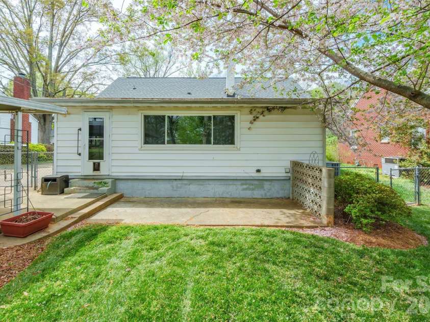 534 Ascot Ridge Road, Rock Hill, SC 29730.  MLS# CAR4362053, YatesRealty ID 7550. 