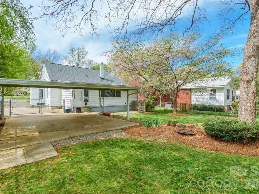 534 Ascot Ridge Road, Rock Hill, SC 29730.  MLS# CAR4362053, YatesRealty ID 7550. 