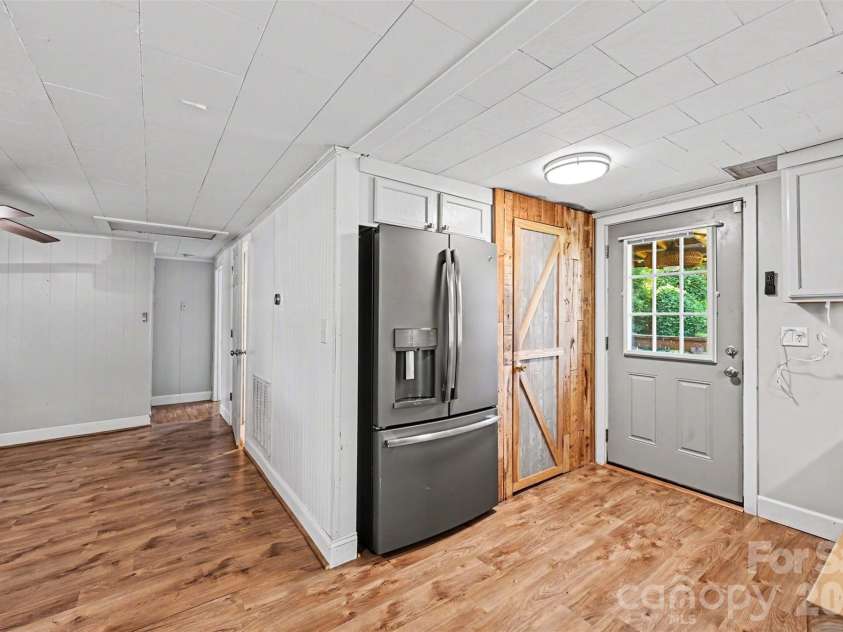 139 Blackburn Drive, Grover, NC 28073.  MLS# CAR4350771, YatesRealty ID 7552. 