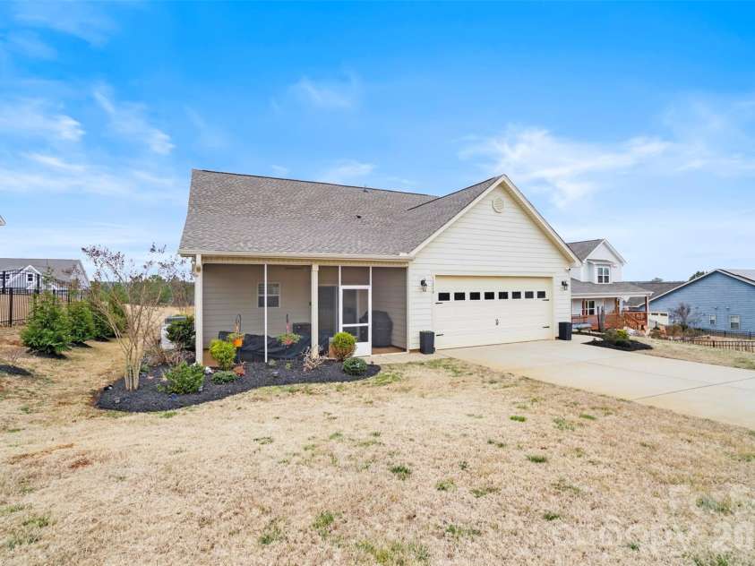 11249 Island VIew Lane, Lancaster, SC 29720.  MLS# CAR4333365, YatesRealty ID 7553. Backyard view