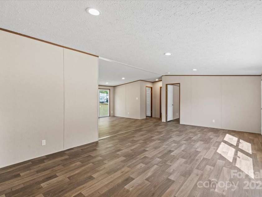 1649 Cloudburst Circle, Lincolnton, NC 28092.  MLS# CAR4246502, YatesRealty ID 7554. 