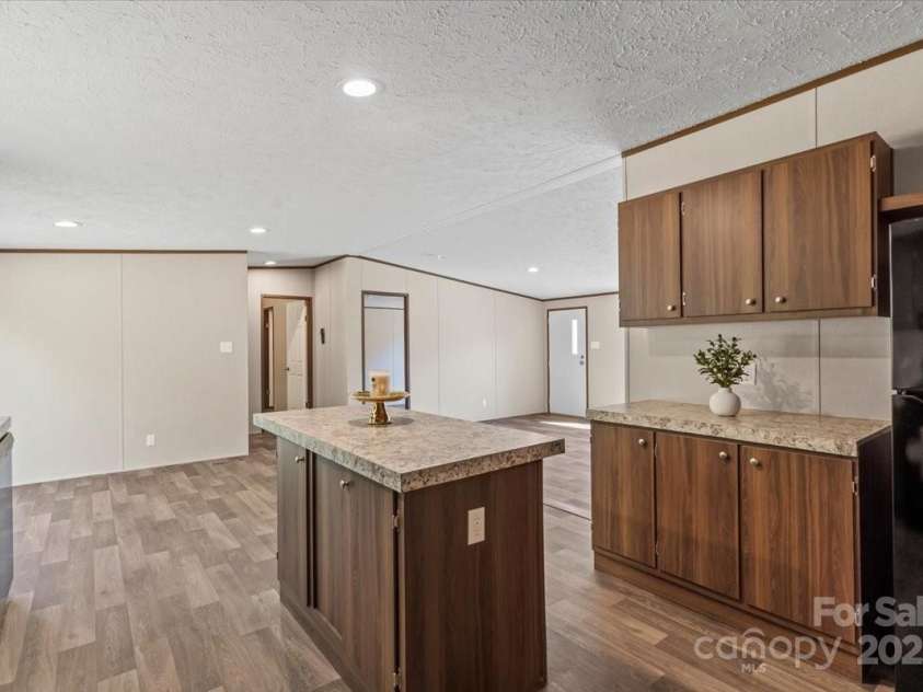 1649 Cloudburst Circle, Lincolnton, NC 28092.  MLS# CAR4246502, YatesRealty ID 7554. 